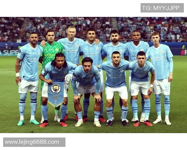 重庆足球队以52分领跑欧冠积分榜展现强劲实力与团队精神