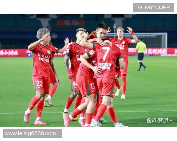 西安足球队转型之路：深度解析战术变化与球队重建策略